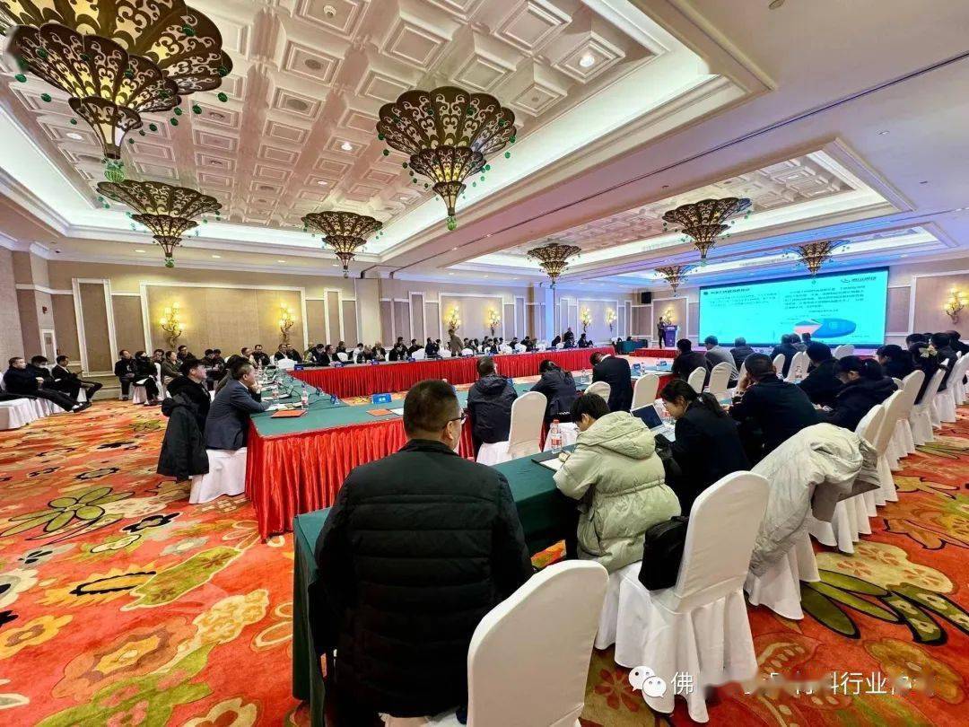 雙峰水電工精英匯聚展會 皓月與炫彩閃耀會議現(xiàn)場